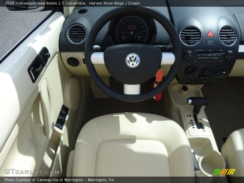 Harvest Moon Beige / Cream 2010 Volkswagen New Beetle 2.5 Convertible