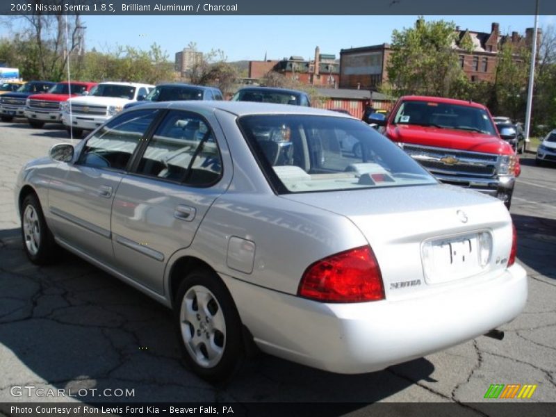 Brilliant Aluminum / Charcoal 2005 Nissan Sentra 1.8 S