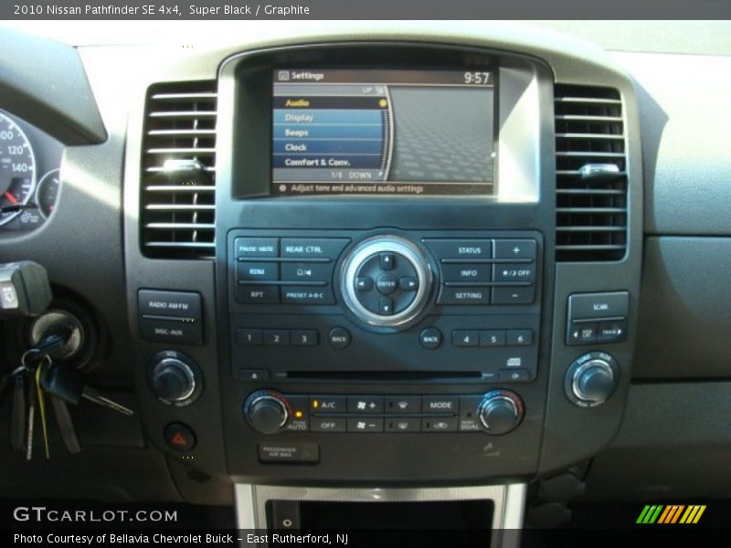 Super Black / Graphite 2010 Nissan Pathfinder SE 4x4