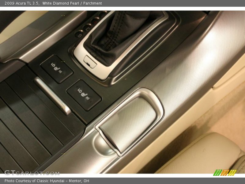 White Diamond Pearl / Parchment 2009 Acura TL 3.5