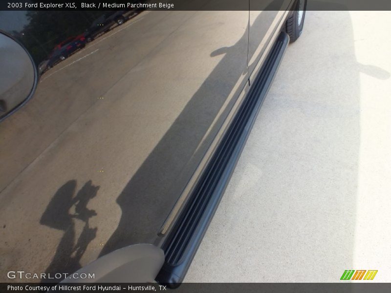 Black / Medium Parchment Beige 2003 Ford Explorer XLS