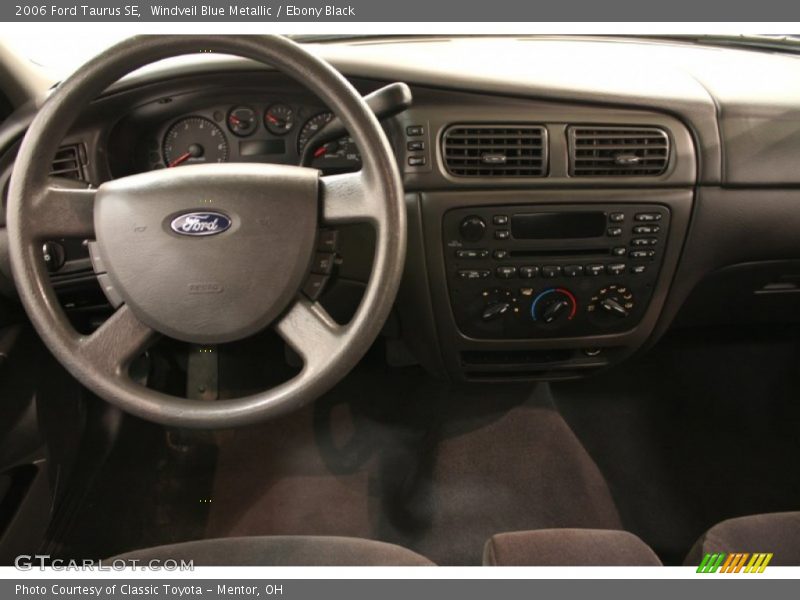 Windveil Blue Metallic / Ebony Black 2006 Ford Taurus SE