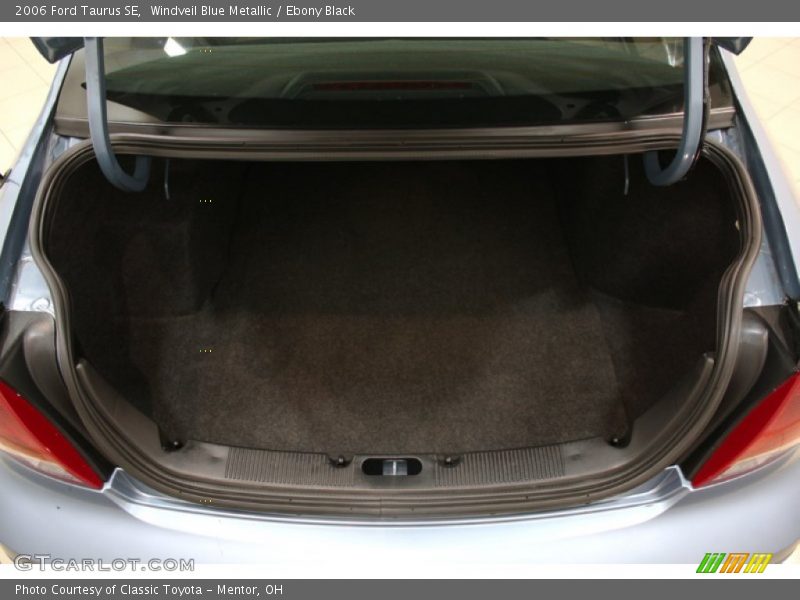 Windveil Blue Metallic / Ebony Black 2006 Ford Taurus SE