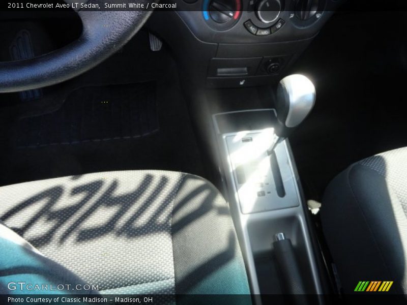 Summit White / Charcoal 2011 Chevrolet Aveo LT Sedan