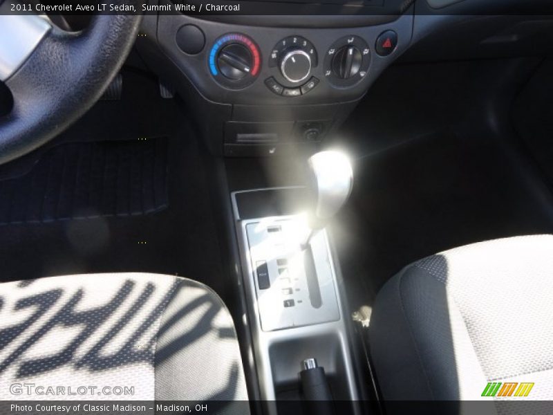 Summit White / Charcoal 2011 Chevrolet Aveo LT Sedan