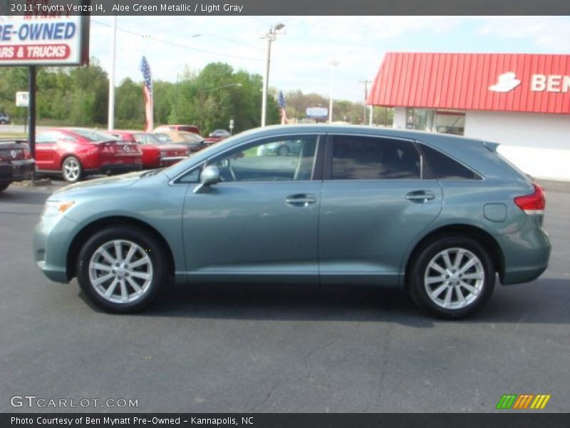 Aloe Green Metallic / Light Gray 2011 Toyota Venza I4