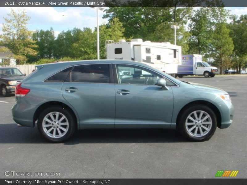Aloe Green Metallic / Light Gray 2011 Toyota Venza I4
