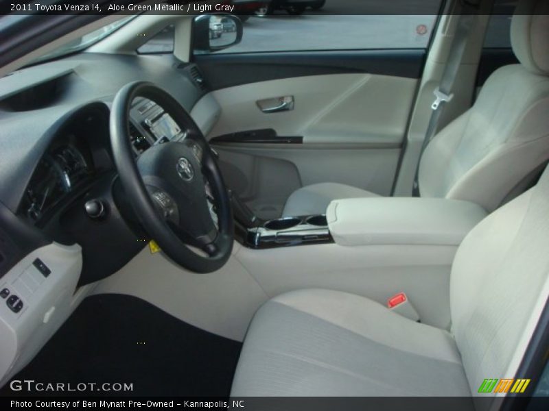 Aloe Green Metallic / Light Gray 2011 Toyota Venza I4