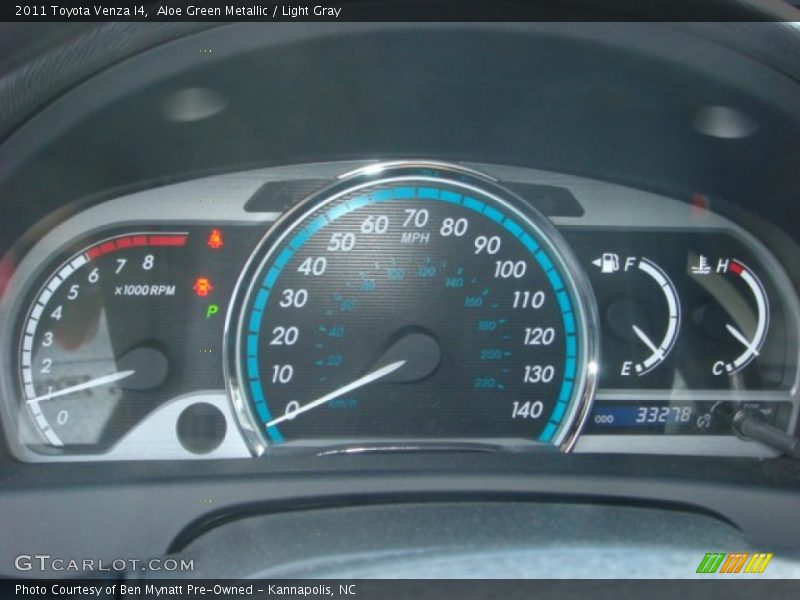 Aloe Green Metallic / Light Gray 2011 Toyota Venza I4