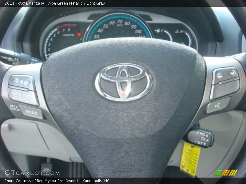 Aloe Green Metallic / Light Gray 2011 Toyota Venza I4