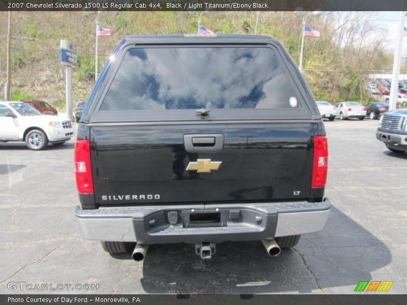 Black / Light Titanium/Ebony Black 2007 Chevrolet Silverado 1500 LS Regular Cab 4x4