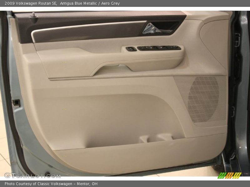 Antigua Blue Metallic / Aero Grey 2009 Volkswagen Routan SE