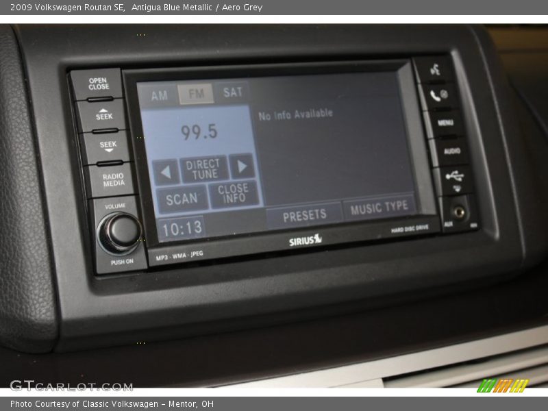 Antigua Blue Metallic / Aero Grey 2009 Volkswagen Routan SE