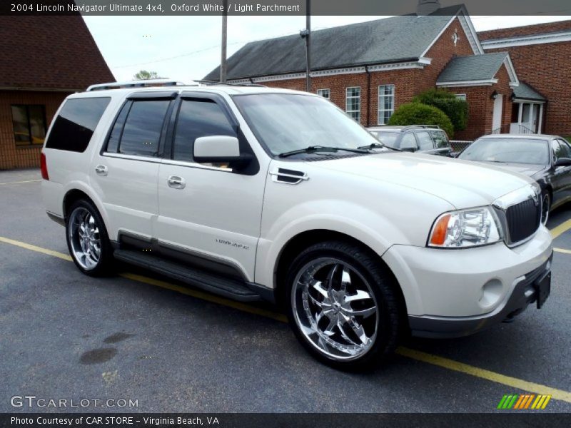 Oxford White / Light Parchment 2004 Lincoln Navigator Ultimate 4x4
