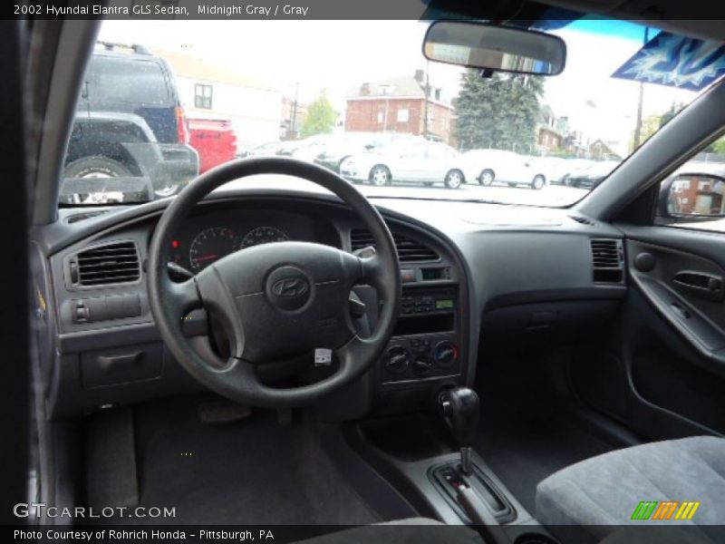 Midnight Gray / Gray 2002 Hyundai Elantra GLS Sedan
