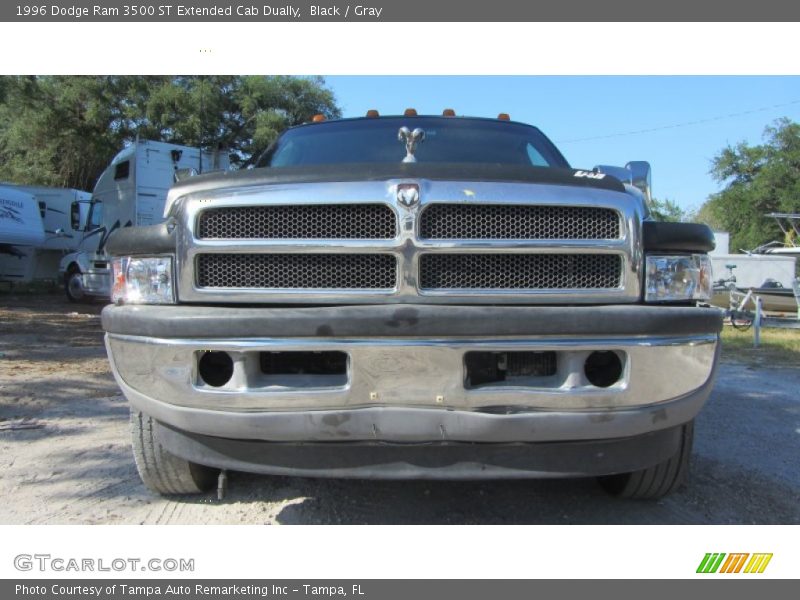 Black / Gray 1996 Dodge Ram 3500 ST Extended Cab Dually