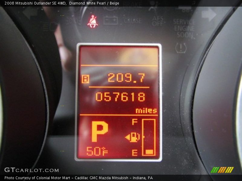 Diamond White Pearl / Beige 2008 Mitsubishi Outlander SE 4WD