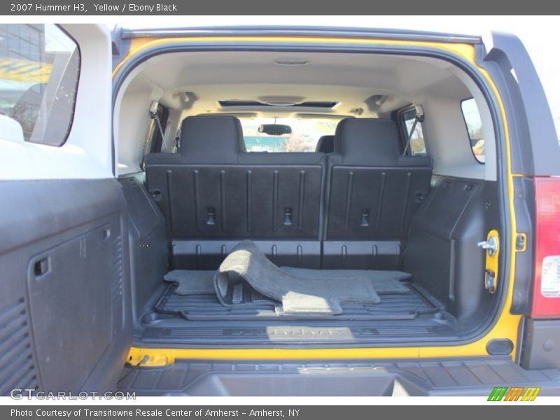 Yellow / Ebony Black 2007 Hummer H3