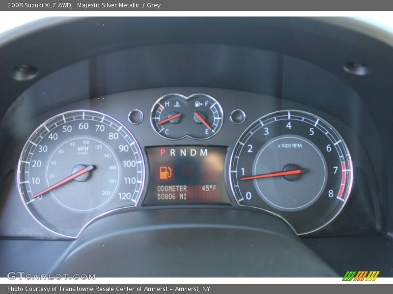 Majestic Silver Metallic / Grey 2008 Suzuki XL7 AWD