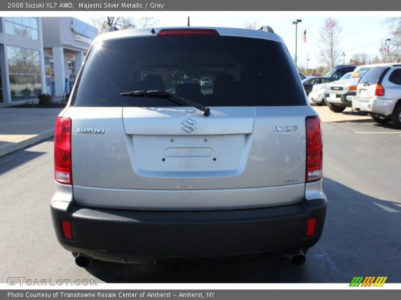 Majestic Silver Metallic / Grey 2008 Suzuki XL7 AWD