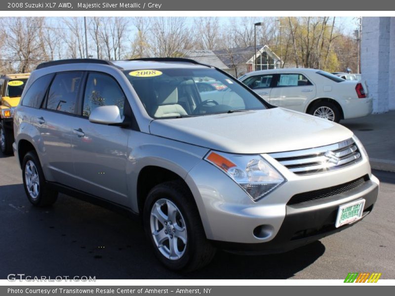 Majestic Silver Metallic / Grey 2008 Suzuki XL7 AWD