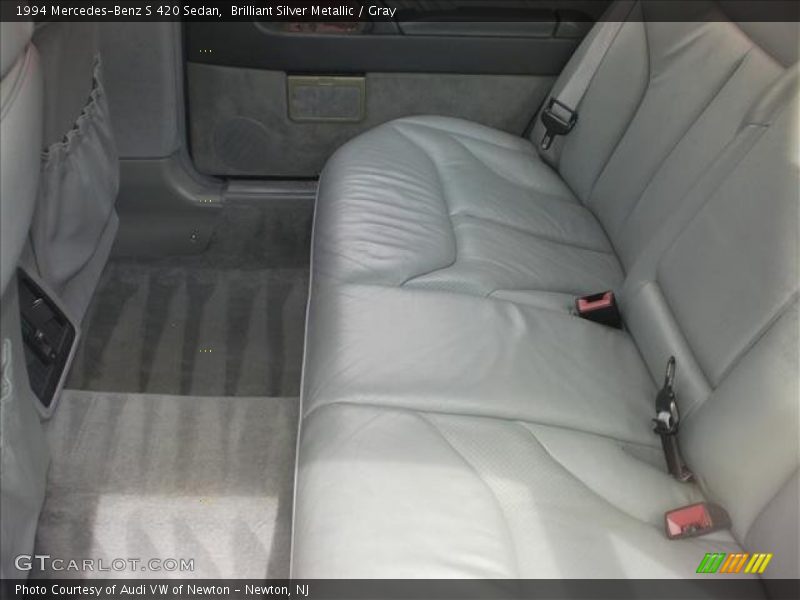 Brilliant Silver Metallic / Gray 1994 Mercedes-Benz S 420 Sedan