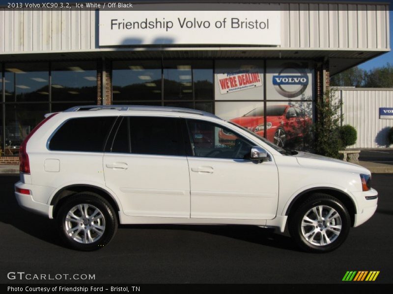 Ice White / Off Black 2013 Volvo XC90 3.2