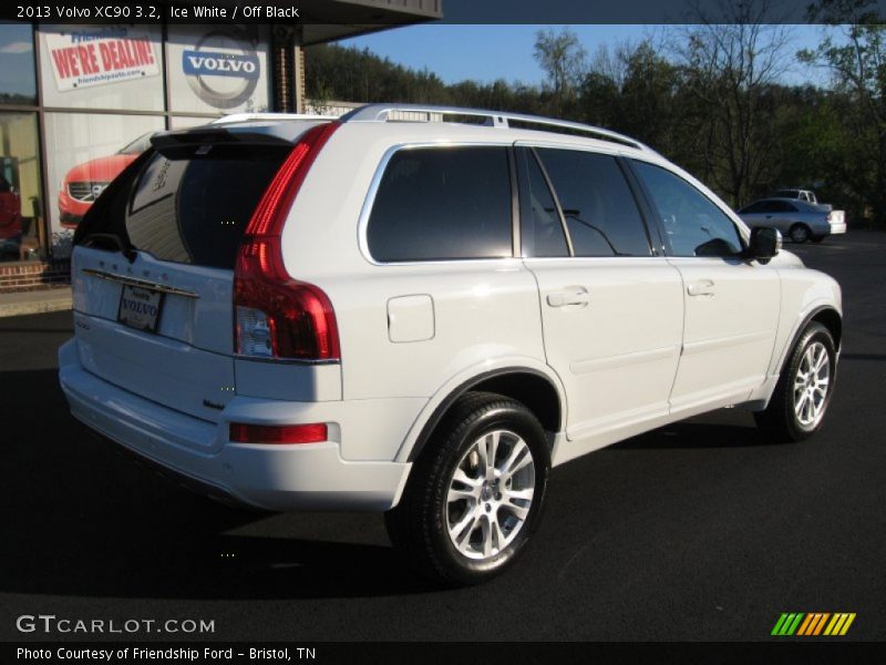 Ice White / Off Black 2013 Volvo XC90 3.2