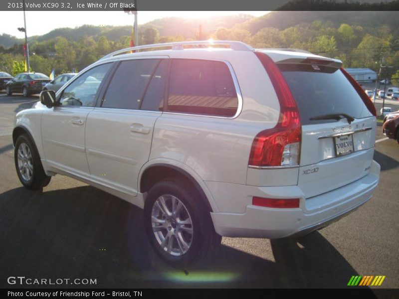 Ice White / Off Black 2013 Volvo XC90 3.2