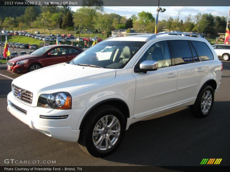 Ice White / Off Black 2013 Volvo XC90 3.2