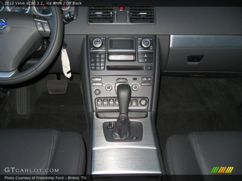 Controls of 2013 XC90 3.2