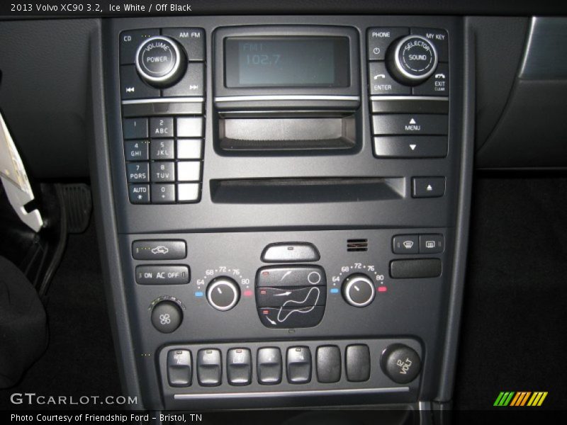 Controls of 2013 XC90 3.2