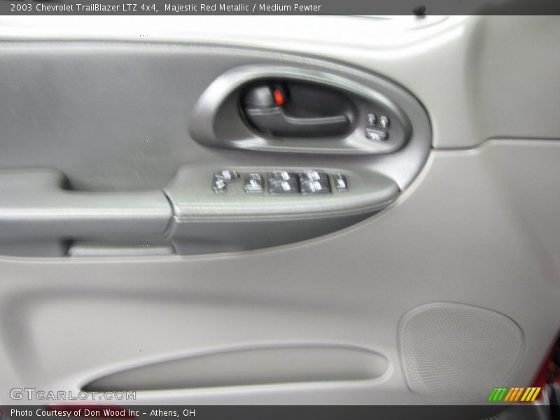 Majestic Red Metallic / Medium Pewter 2003 Chevrolet TrailBlazer LTZ 4x4