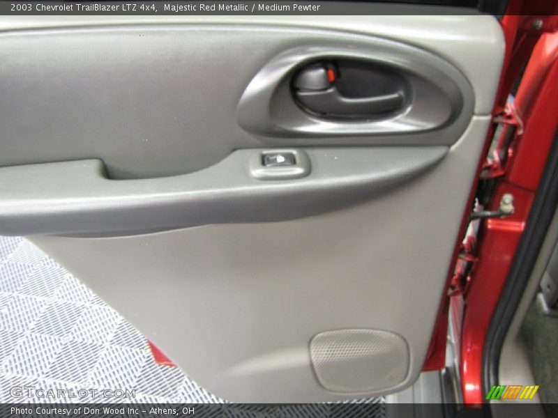 Majestic Red Metallic / Medium Pewter 2003 Chevrolet TrailBlazer LTZ 4x4
