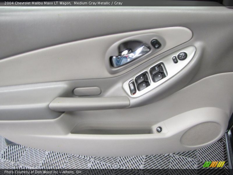 Medium Gray Metallic / Gray 2004 Chevrolet Malibu Maxx LT Wagon