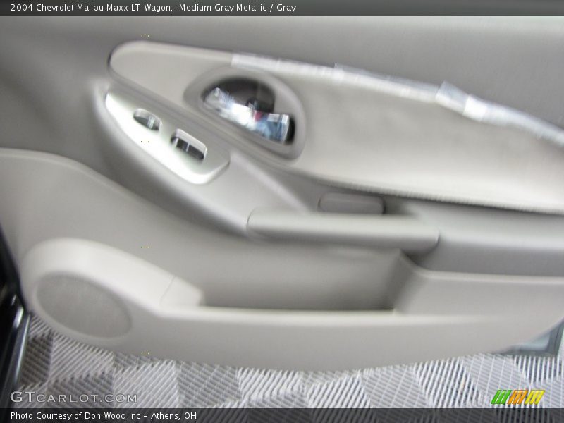 Medium Gray Metallic / Gray 2004 Chevrolet Malibu Maxx LT Wagon