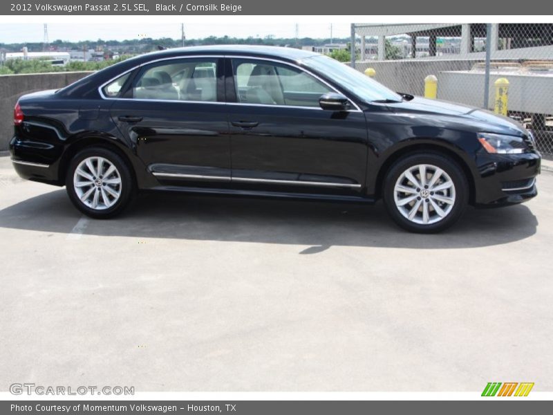 Black / Cornsilk Beige 2012 Volkswagen Passat 2.5L SEL