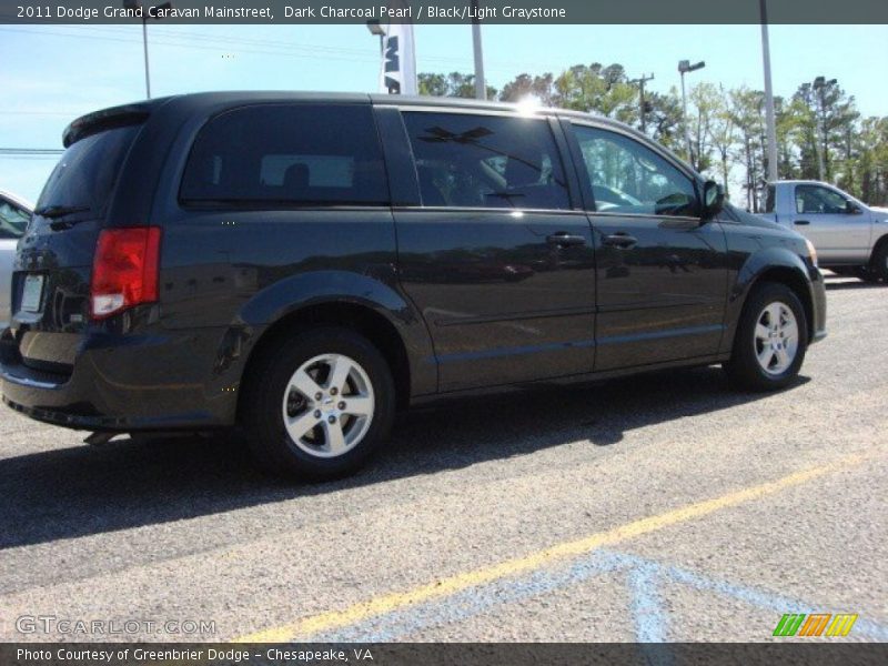Dark Charcoal Pearl / Black/Light Graystone 2011 Dodge Grand Caravan Mainstreet