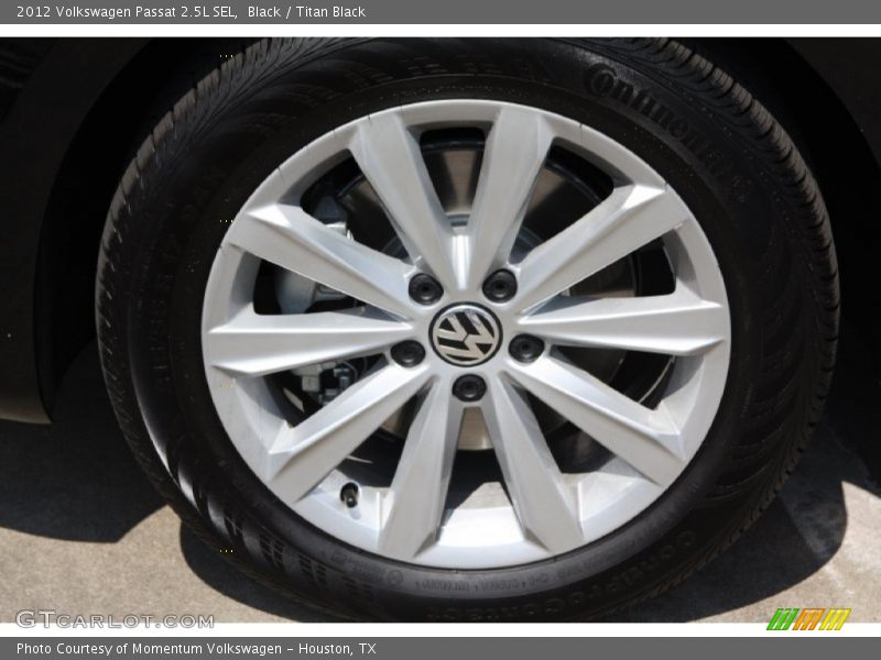 Black / Titan Black 2012 Volkswagen Passat 2.5L SEL