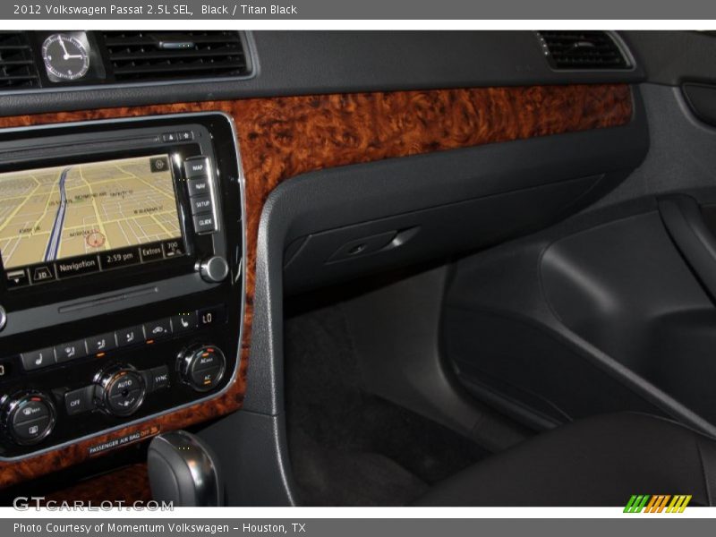 Black / Titan Black 2012 Volkswagen Passat 2.5L SEL