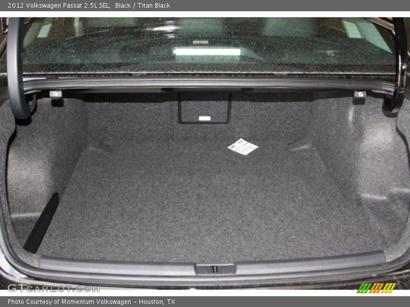 Black / Titan Black 2012 Volkswagen Passat 2.5L SEL