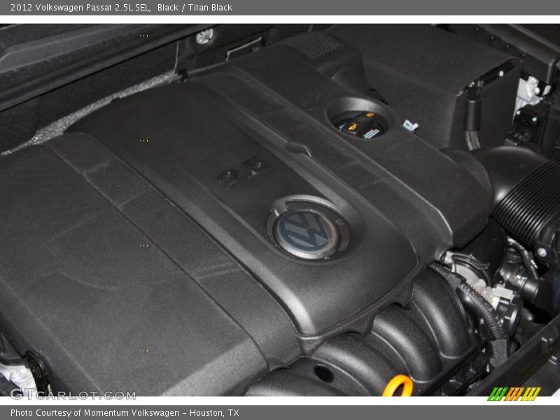 Black / Titan Black 2012 Volkswagen Passat 2.5L SEL
