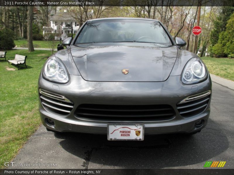 Meteor Grey Metallic / Black 2011 Porsche Cayenne