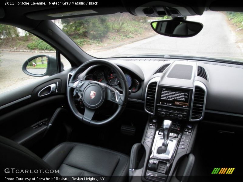 Meteor Grey Metallic / Black 2011 Porsche Cayenne