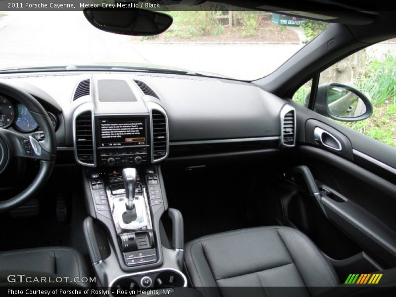 Meteor Grey Metallic / Black 2011 Porsche Cayenne