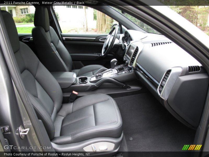 Meteor Grey Metallic / Black 2011 Porsche Cayenne