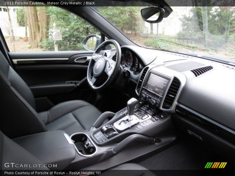 Meteor Grey Metallic / Black 2011 Porsche Cayenne