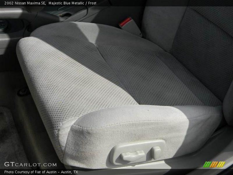 Majestic Blue Metallic / Frost 2002 Nissan Maxima SE