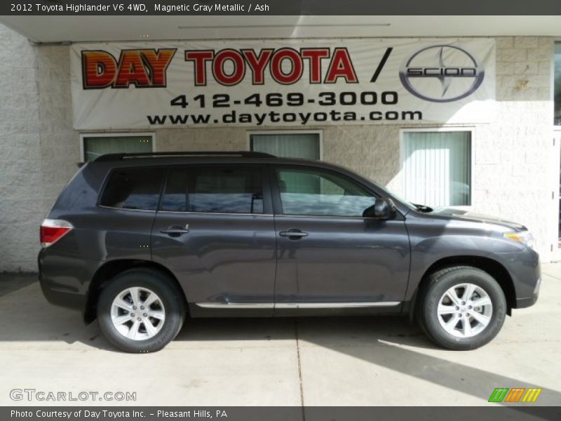 Magnetic Gray Metallic / Ash 2012 Toyota Highlander V6 4WD