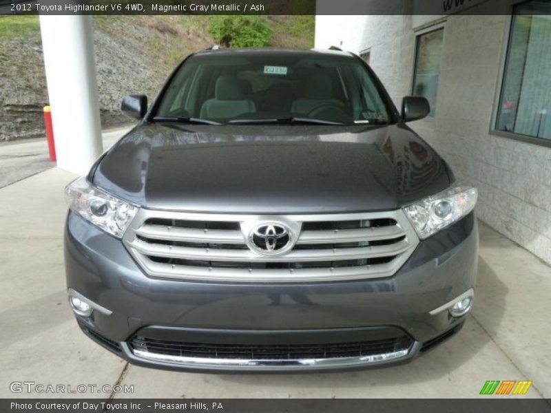 Magnetic Gray Metallic / Ash 2012 Toyota Highlander V6 4WD